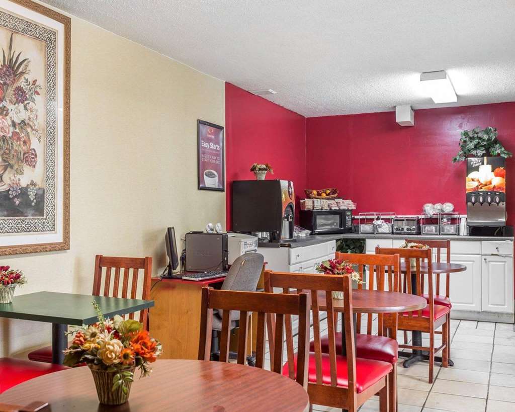 Econo Lodge Richburg Restoran gambar